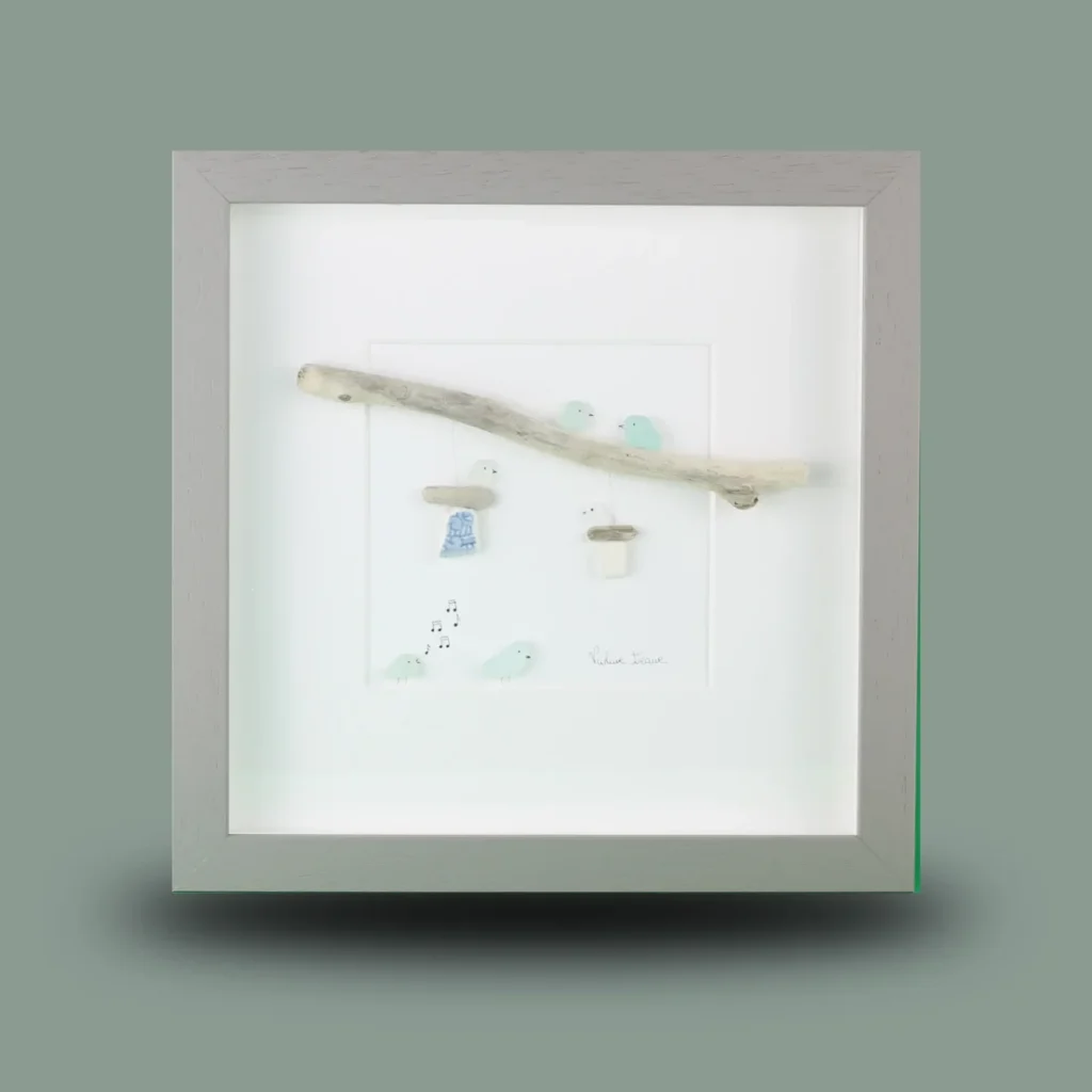 FR 2021 077 birds house